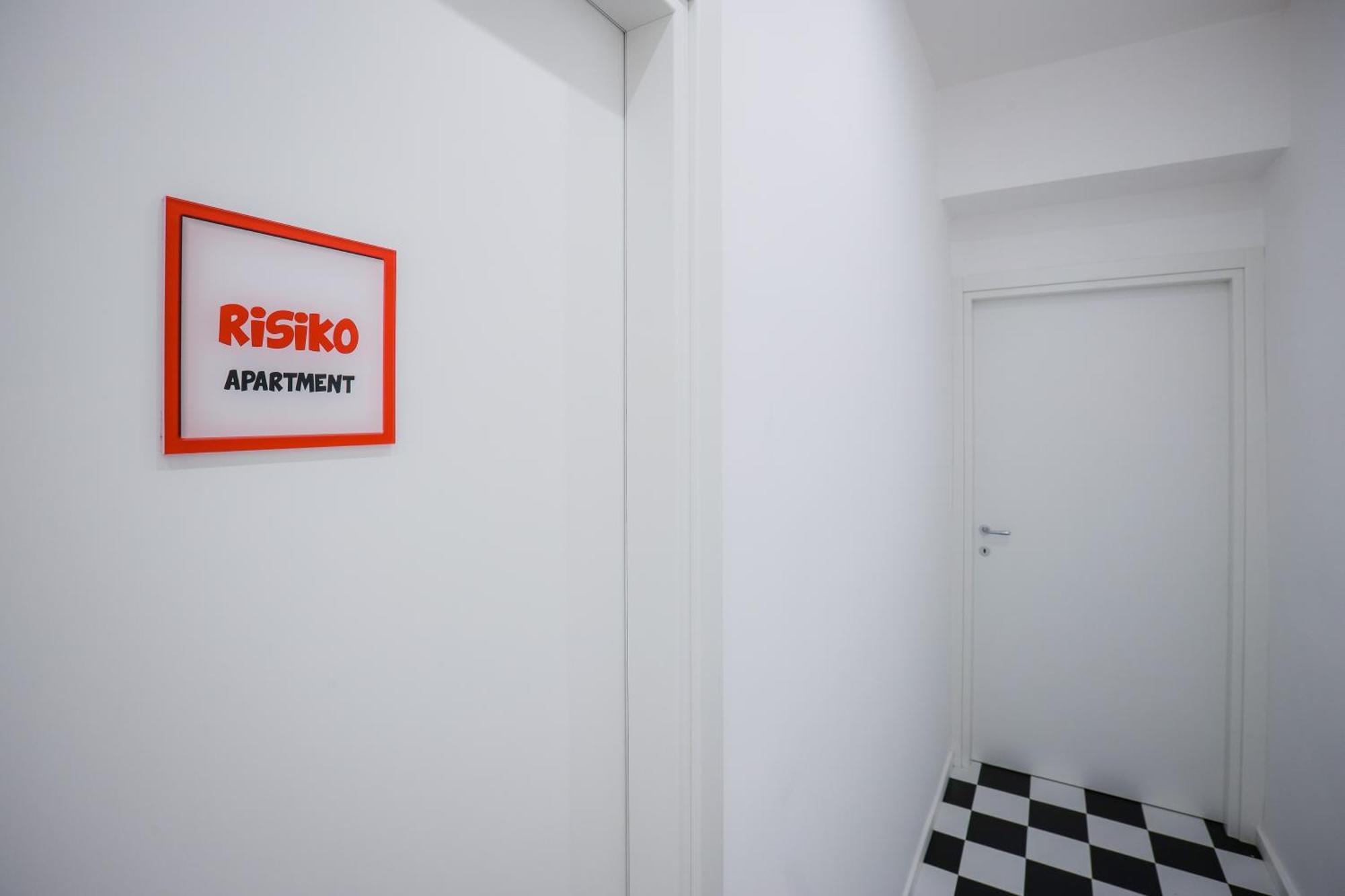 Napoli Games Apartments By Dimorra Exterior photo